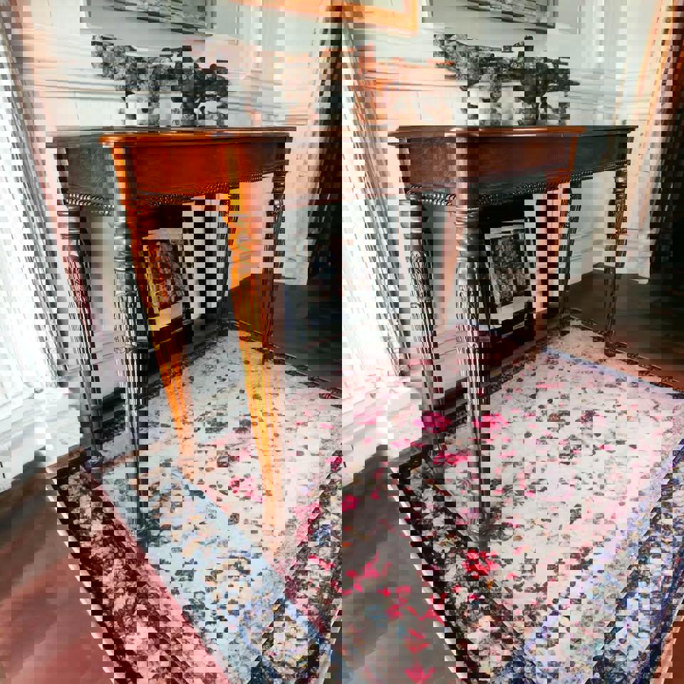 Solid timber with nice hand caving hall stand hall table end tall 126 x46x76 cm