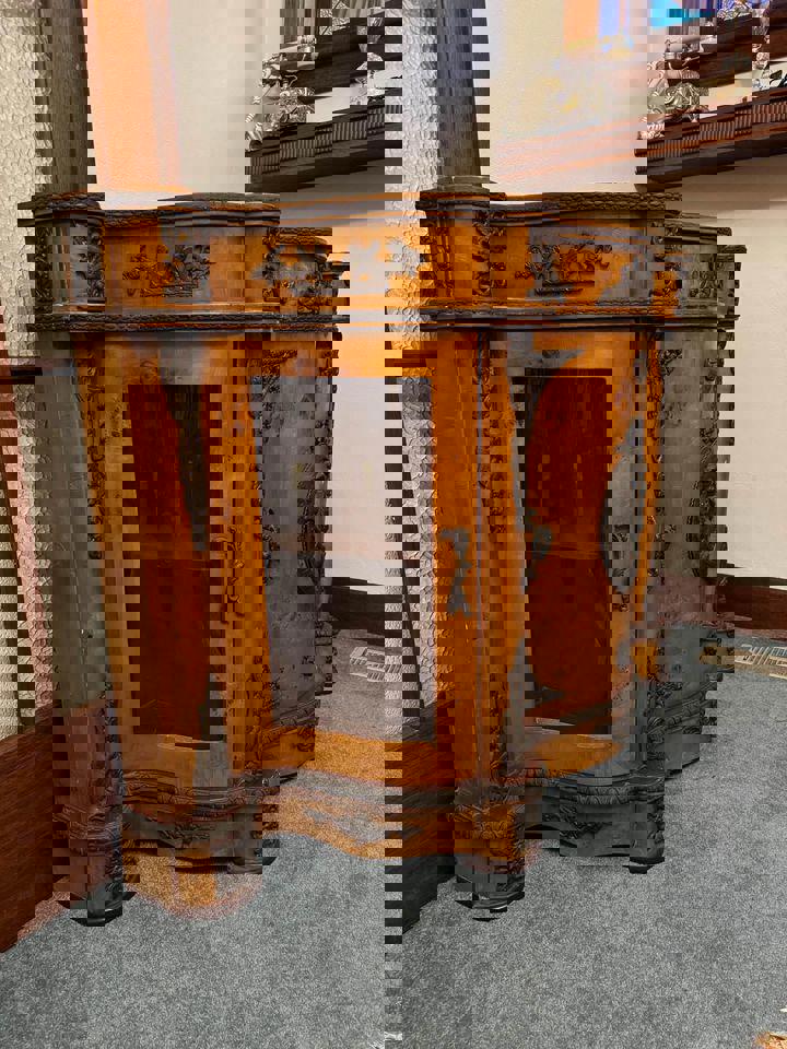 ANTIQUE FRENCH BUFFET FROM THE POSSESSIONS OF KING LOUIS XVI SIDEBOARD