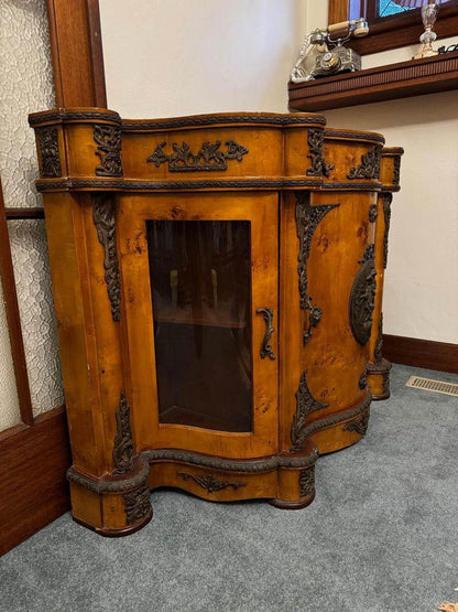 ANTIQUE FRENCH BUFFET FROM THE POSSESSIONS OF KING LOUIS XVI SIDEBOARD