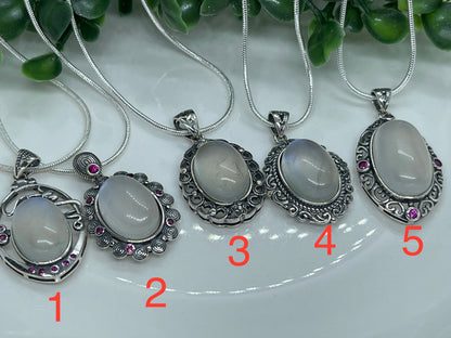 Superb 925 Sterling Silver Moonstone Gemstone Necklace Pendant Chain Gift Boxed- Clear Boho jewellery / Rainbow jewelry / Blue stone