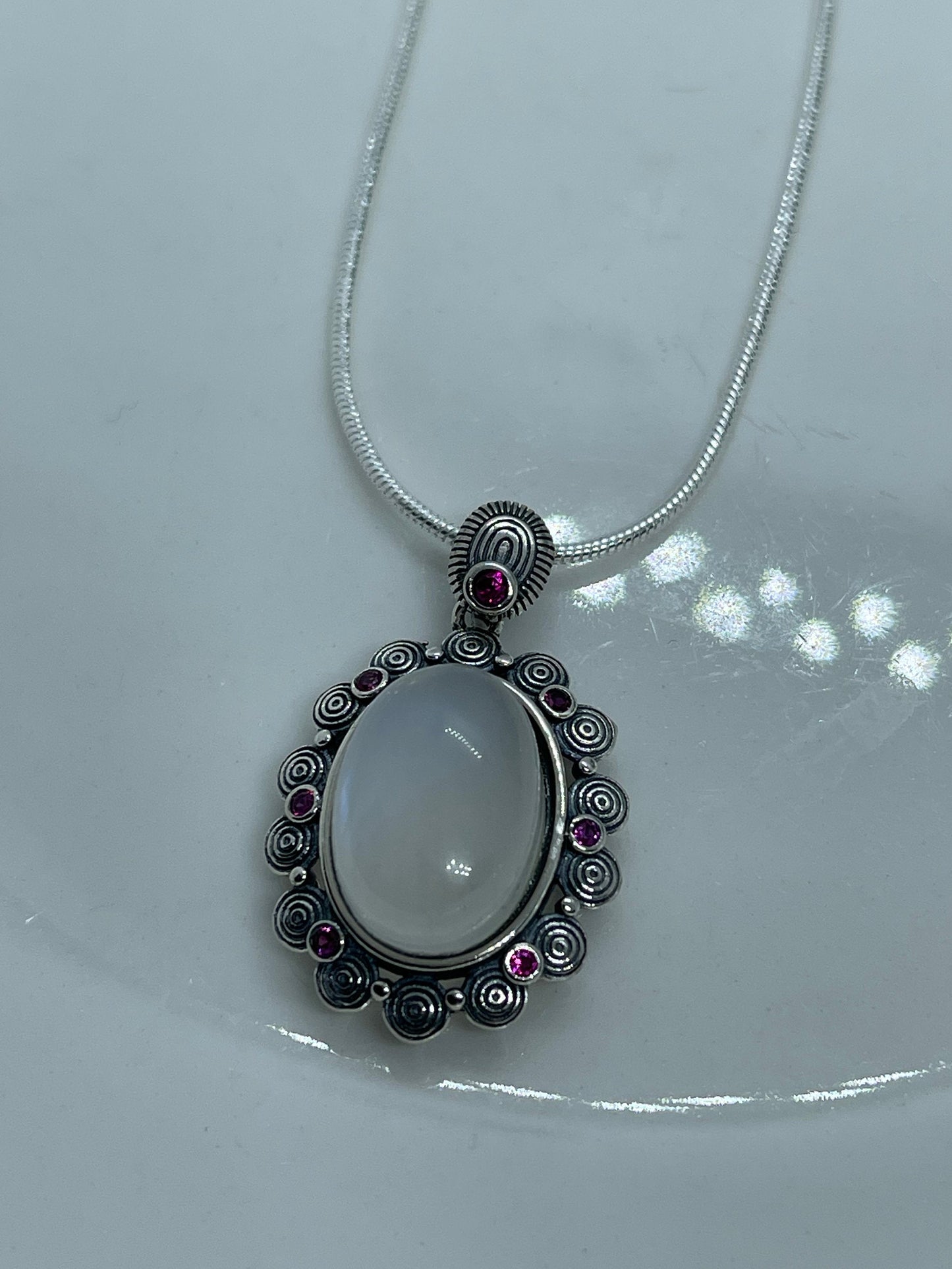 Superb 925 Sterling Silver Moonstone Gemstone Necklace Pendant Chain Gift Boxed- Clear Boho jewellery / Rainbow jewelry / Blue stone